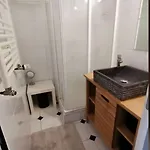 Et Elegant De Centre Καν